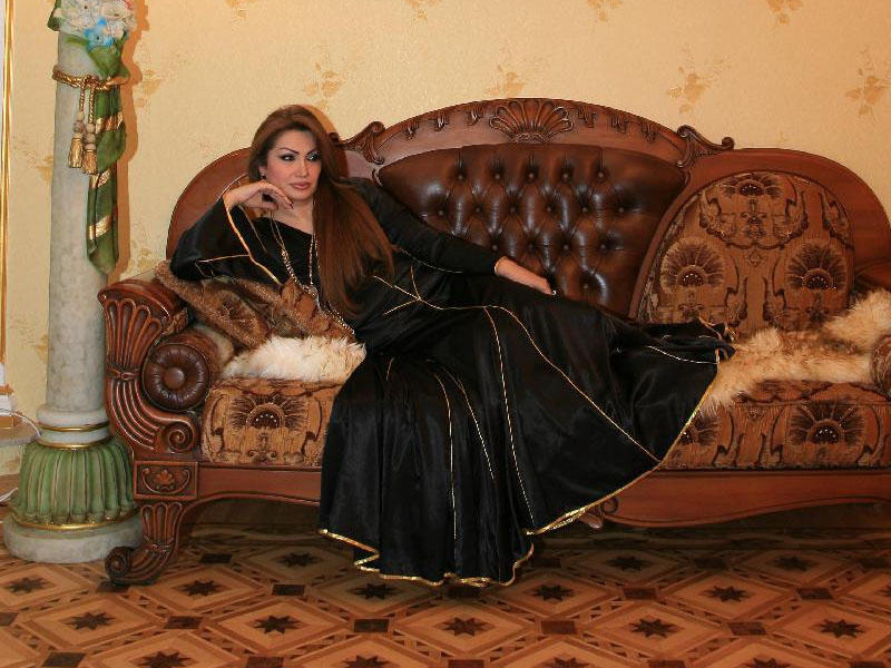 Könül Kərimova villasını satır