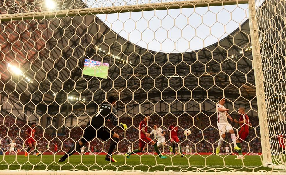 Португалия вышла в полуфинал Евро-2016