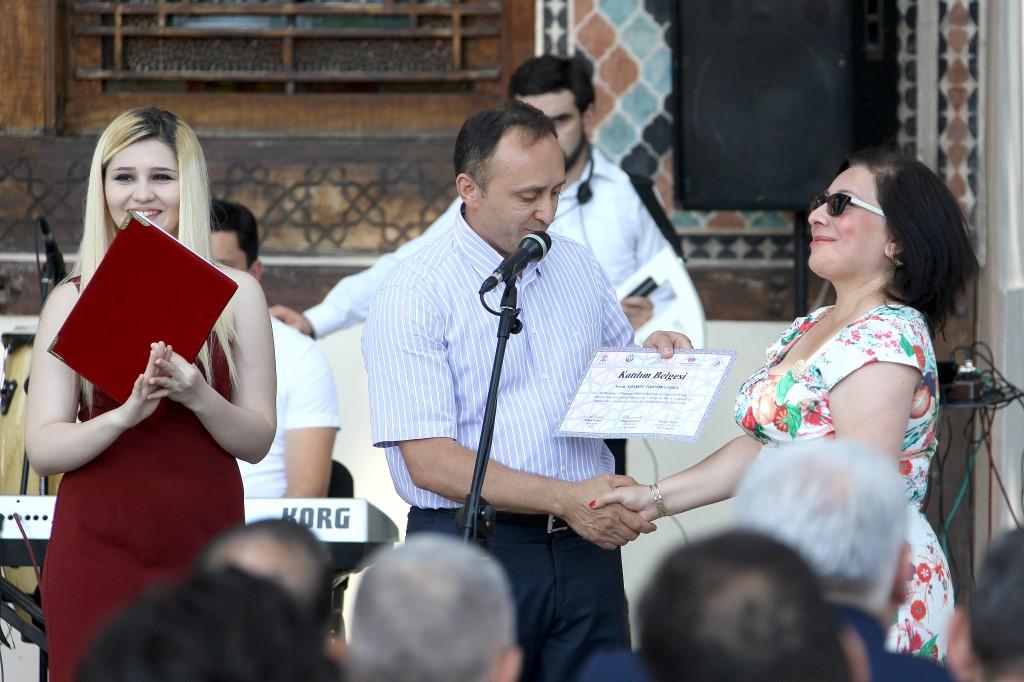 В рамках фестиваля «Шелковый путь» в Шеки выступил ансамбль «Зирвя»