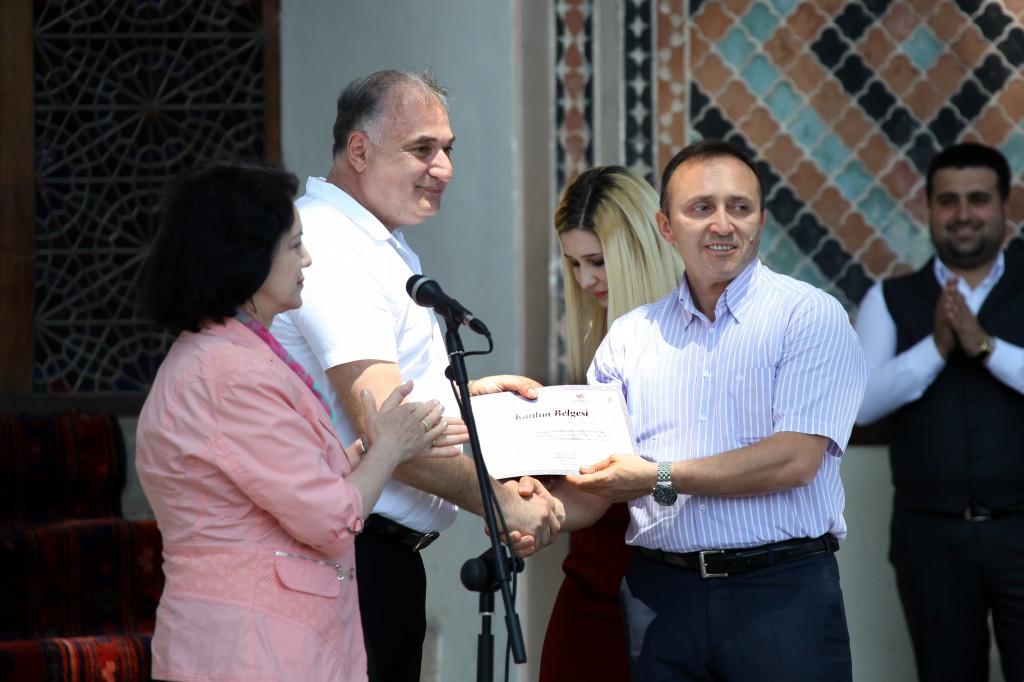 В рамках фестиваля «Шелковый путь» в Шеки выступил ансамбль «Зирвя»