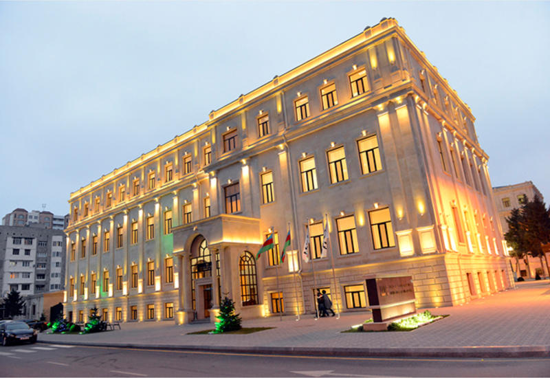 В Бакинской бирже прошло первое размещение облигаций АИФ