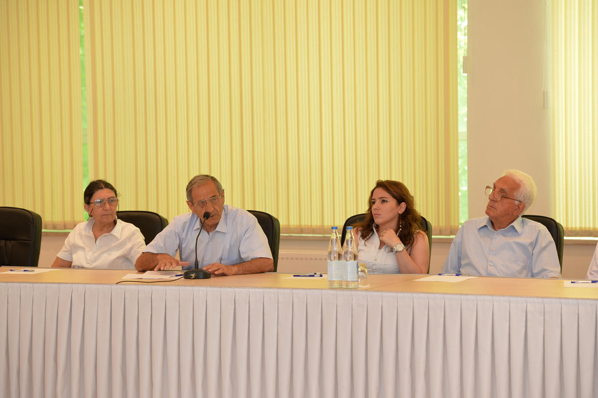 Heydər Əliyev Fondunun "Regional İnkişaf" İctimai Birliyi Yevlax və Şəkidə sakinlərlə görüşlər keçirib