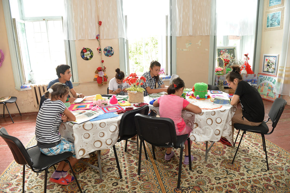 Heydər Əliyev Fondunun "Regional İnkişaf" İctimai Birliyi Yevlax və Şəkidə sakinlərlə görüşlər keçirib