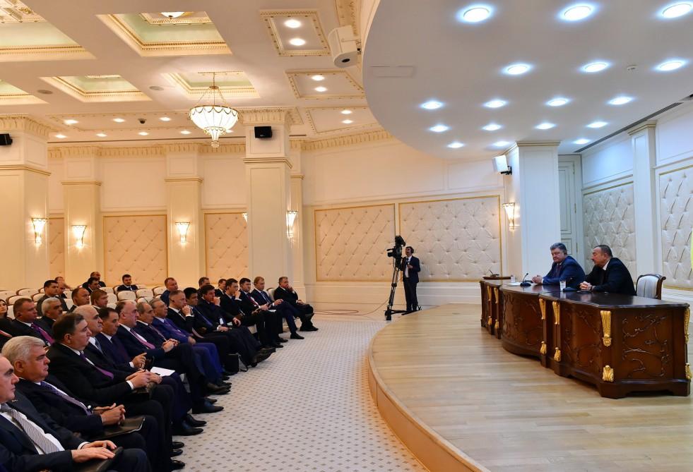 Официальный визит президента Украины в Азербайджан