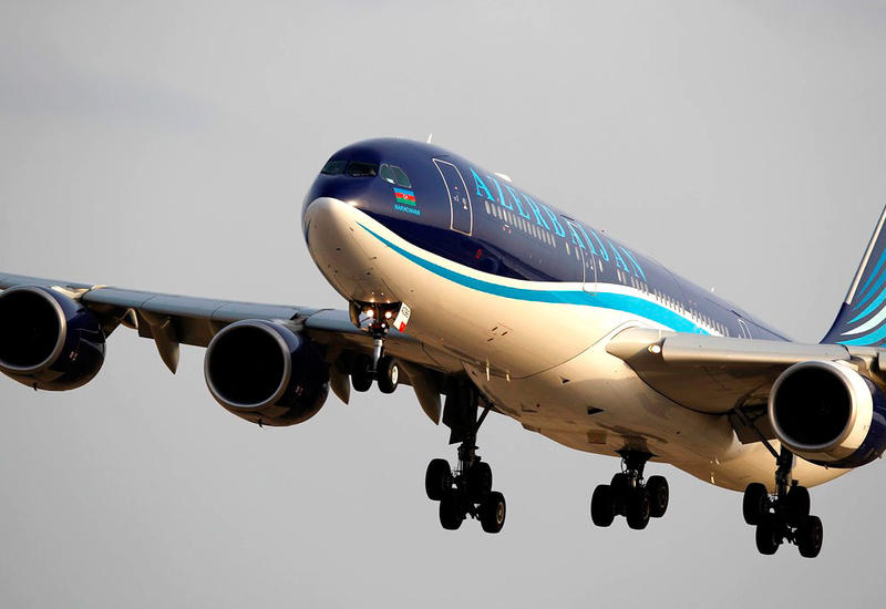 Аэропорт "Внуково" встретил 600-тысячного пассажира авиакомпании AZAL
