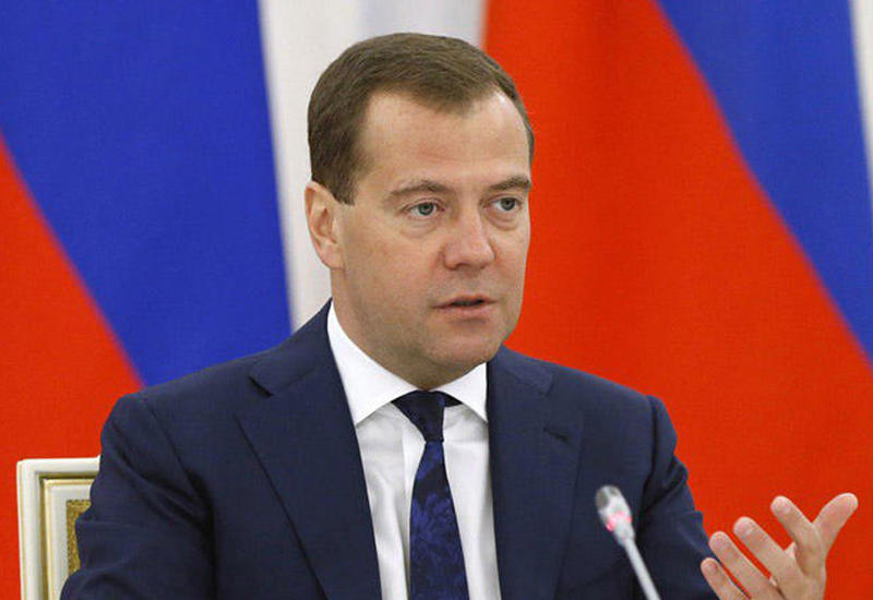 Дмитрий Медведев поздравил Президента Ильхама Алиева