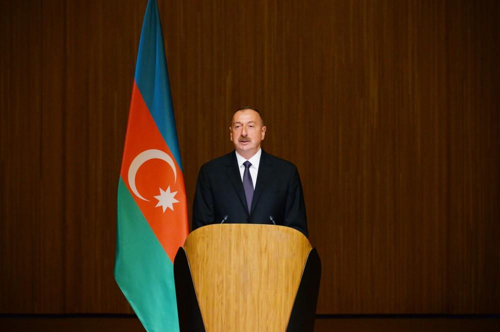 Президент Ильхам Алиев принял участие в проводах азербайджанской делегации на Олимпиаду в Рио-де-Жанейро