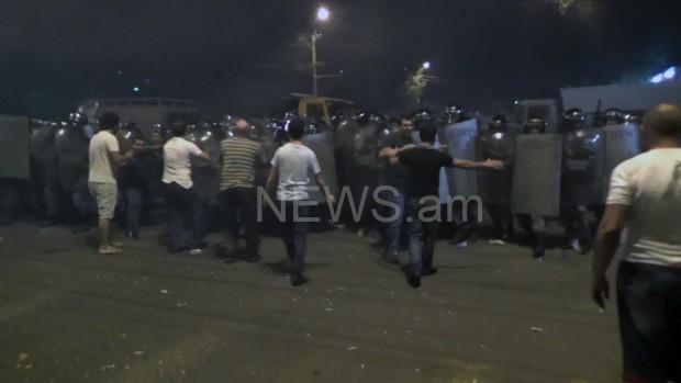 Побоище на улицах Еревана