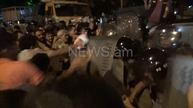 Побоище на улицах Еревана