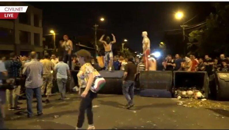 Побоище на улицах Еревана