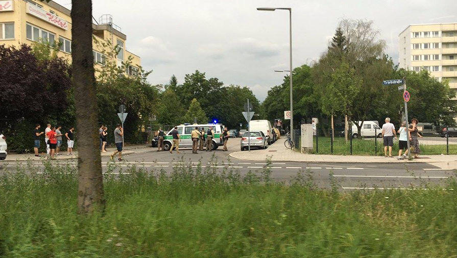 Стрельба в торговом центре Мюнхена, есть погибшие и раненые