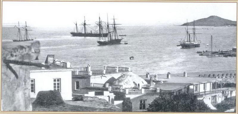 Иностранные туристы в восхищении от великолепия Бакинской бухты