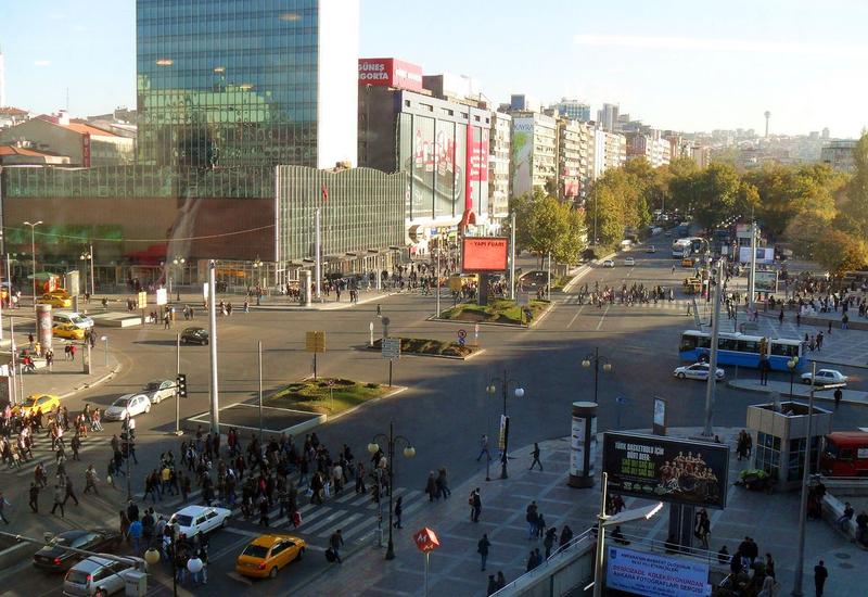 Центральную площадь Анкары переименуют в честь победы над мятежниками