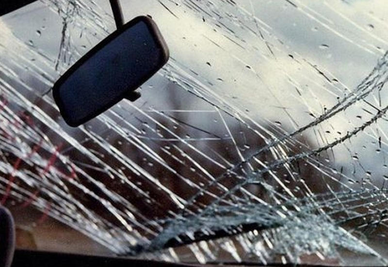 В Хачмазе автомобиль сбил учительницу