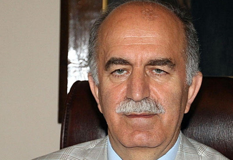 Azərbaycan bayrağını təhqir edən türk valisi