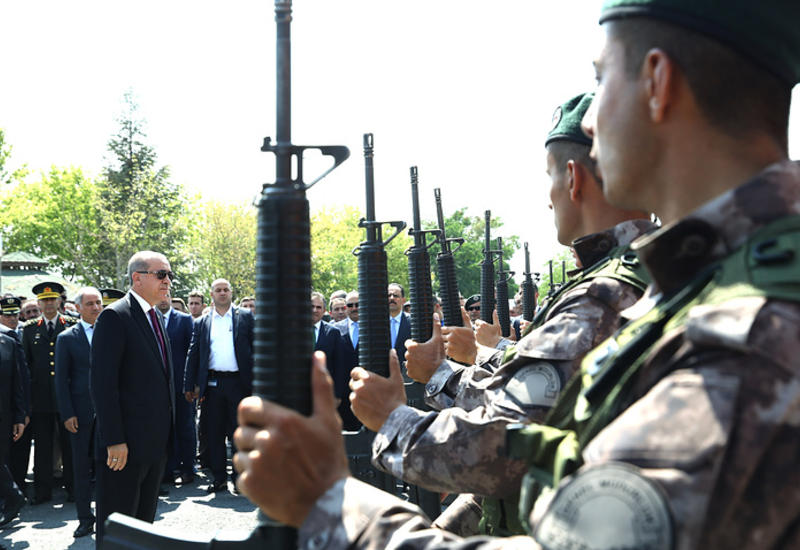 Эрдоган вывел армию из подчинения Генштаба