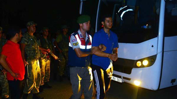 Ərdoğanı öldürmək istəyən 11 hərbçi həbs edildi