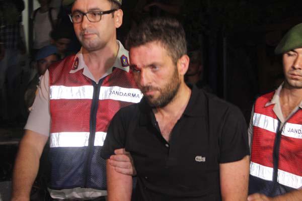 Ərdoğanı öldürmək istəyən 11 hərbçi həbs edildi
