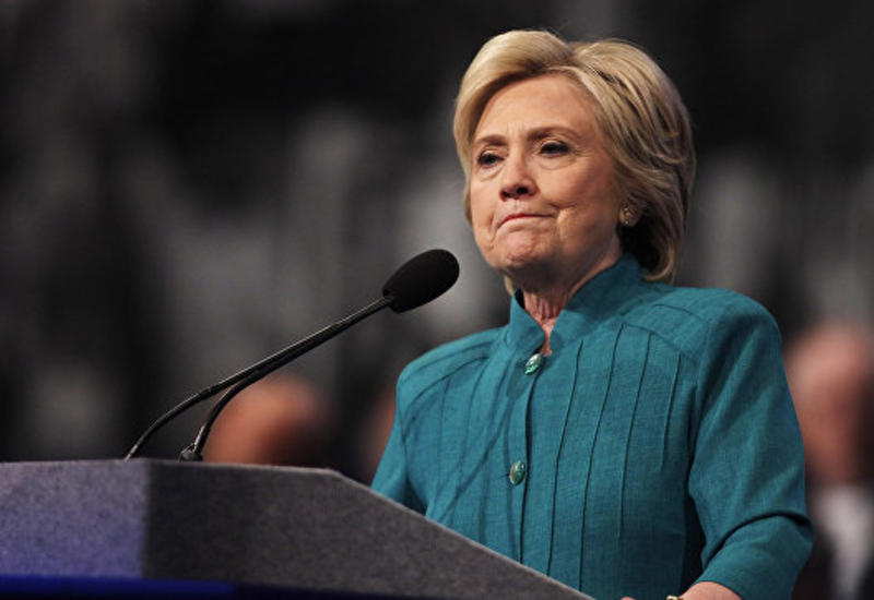 Опрос: Клинтон опережает Трампа по популярности на 8%