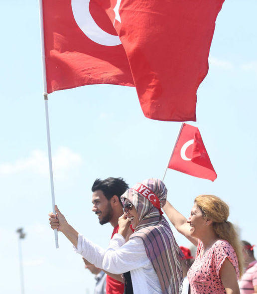 Многомиллионный митинг в Стамбуле