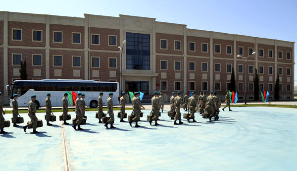 Əfqanıstandakı sülhməramlılarımız Azərbaycana qayıdıb - FOTO