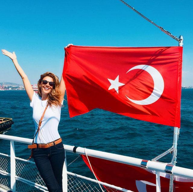 Məşhur sənətçilər mitinqdə