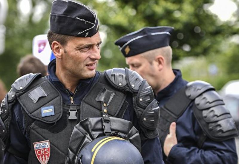 Во Франции девочку-подростка обвинили в планировании теракта