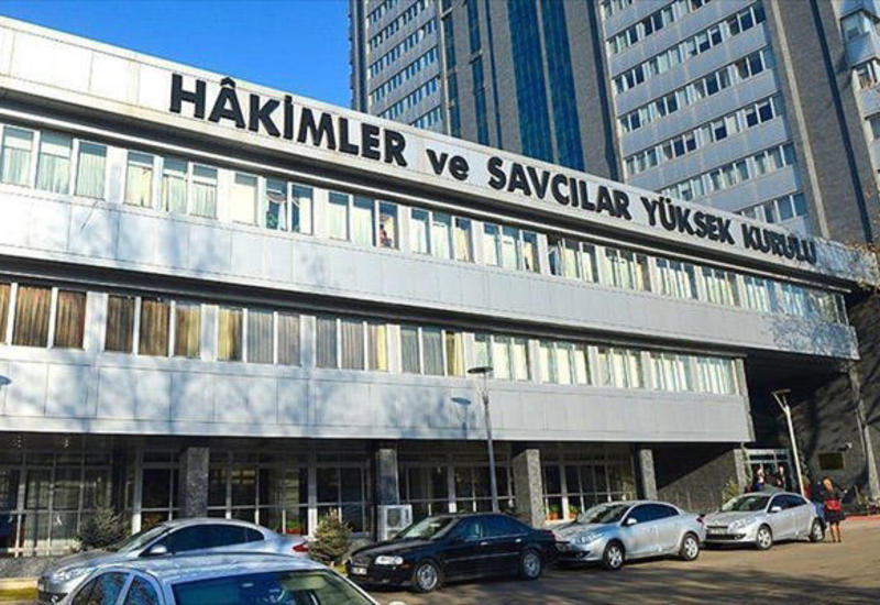 Türkiyədə 648 hakim və prokuror işdən qovuldu