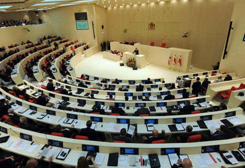 В парламенте Грузии рассмотрят вопрос о внеблоковом статусе страны