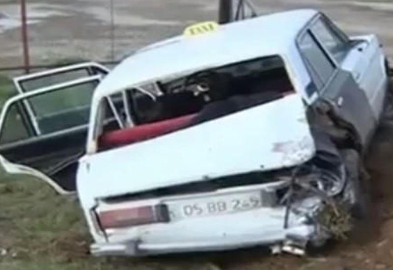 Ağdamda "06" aşdı, sürücü öldü