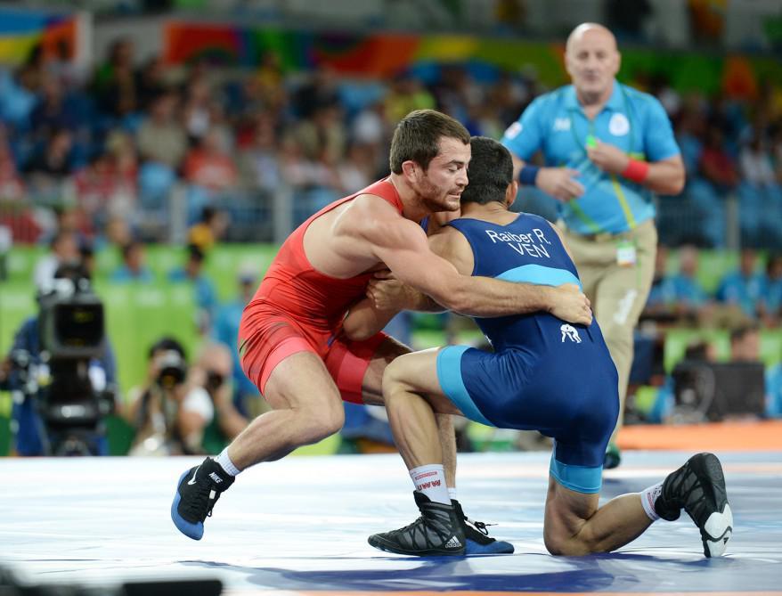 İdman Rövşən yarımfinalda, Elvin 1/4 finalda!