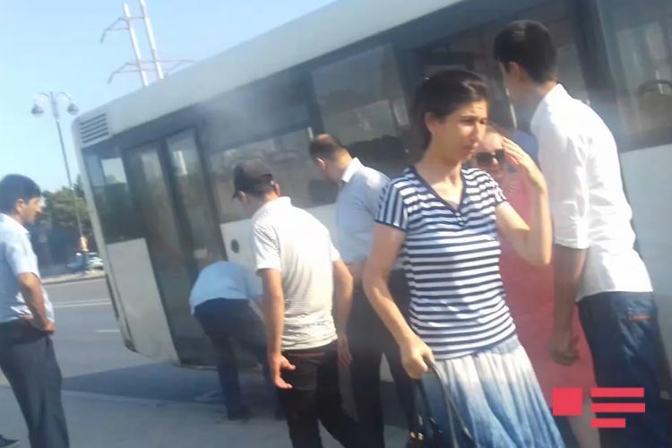 Bakıda sərnişin avtobusunda YANĞIN