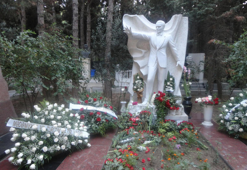 В Баку почтили память Муслима Магомаева