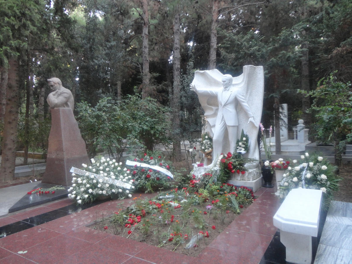 В Баку почтили память Муслима Магомаева