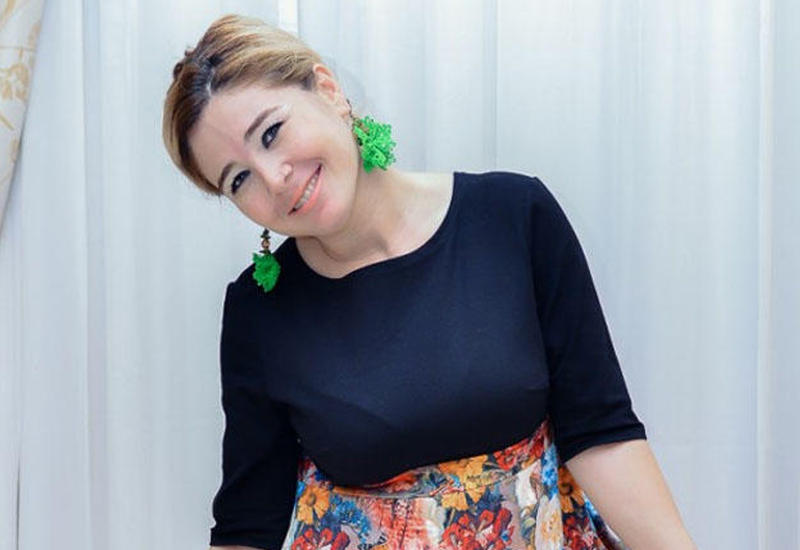 Elnarənin makiyajsız halı
