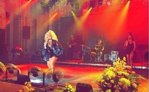 Müğənni Hadisə Bakıda