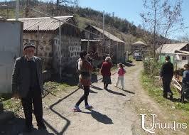 Erməni uşaqlar Qarabağdan çıxarılır