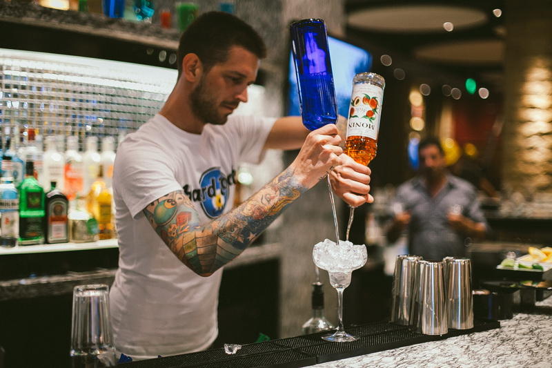 В Баку открылось легендарное Hard Rock Cafe
