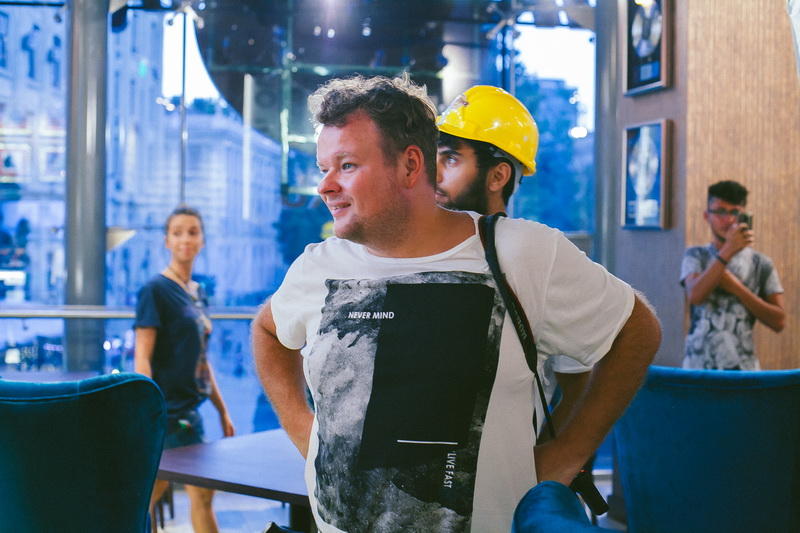 В Баку открылось легендарное Hard Rock Cafe