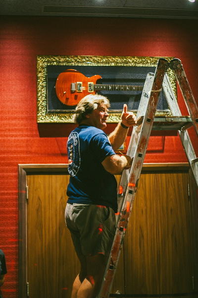 В Баку открылось легендарное Hard Rock Cafe