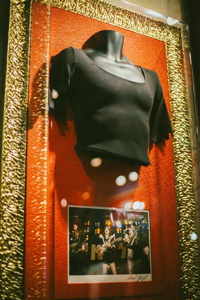 В Баку открылось легендарное Hard Rock Cafe