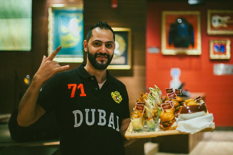 В Баку открылось легендарное Hard Rock Cafe