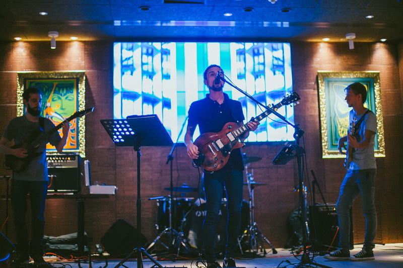 В Баку открылось легендарное Hard Rock Cafe