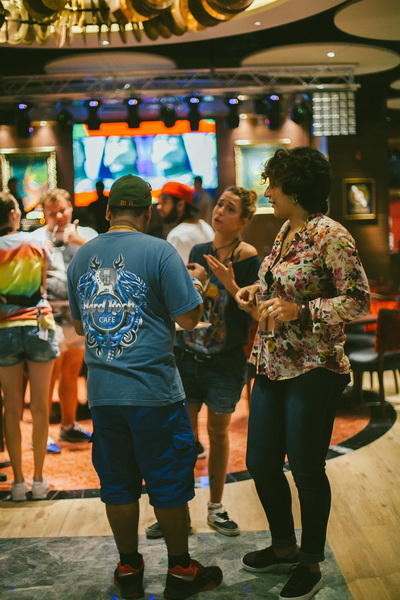В Баку открылось легендарное Hard Rock Cafe