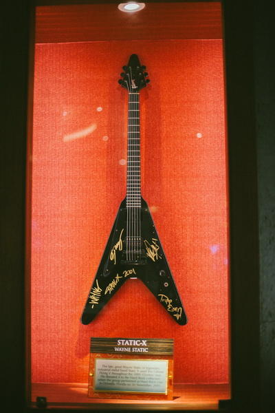 В Баку открылось легендарное Hard Rock Cafe