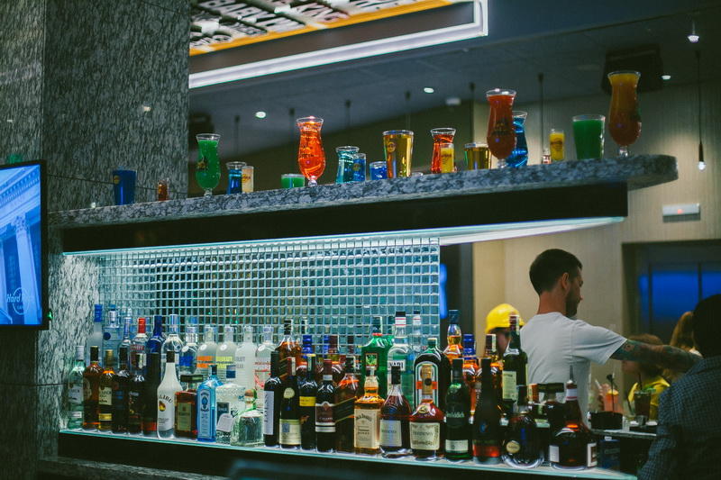 В Баку открылось легендарное Hard Rock Cafe