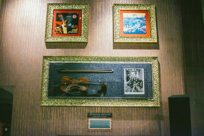 В Баку открылось легендарное Hard Rock Cafe