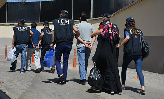 Türkiyədə İŞİD-in kimyagəri və bomba hazırlayanları tutuldular