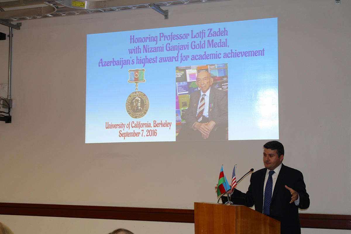 ABŞ-da Lütfi Zadəyə Azərbaycan medalı təqdim olundu