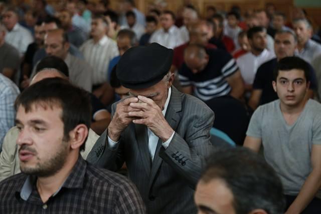 Bakıda bayram namazı qılındı